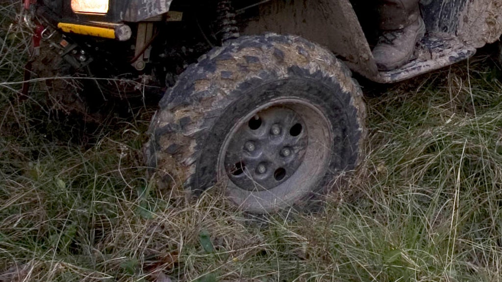 Father, daughter killed in northeast Minnesota ATV crash, sheriff says — WCCO / CBS Minnesota, Burnsville Community news