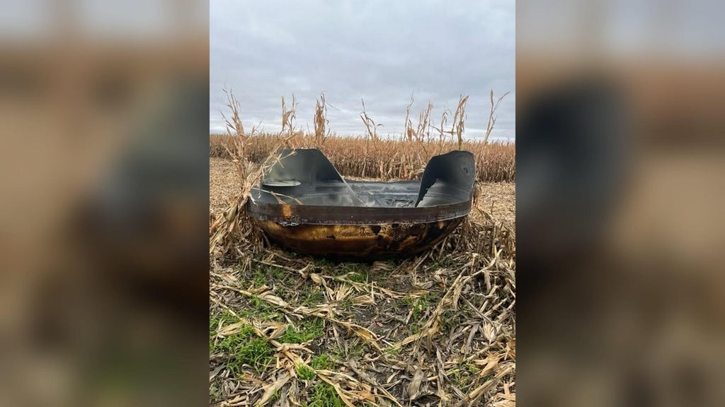 11-foot piece of suspected space debris found in eastern Minnesota cornfield — WCCO / CBS Minnesota, Burnsville Community news