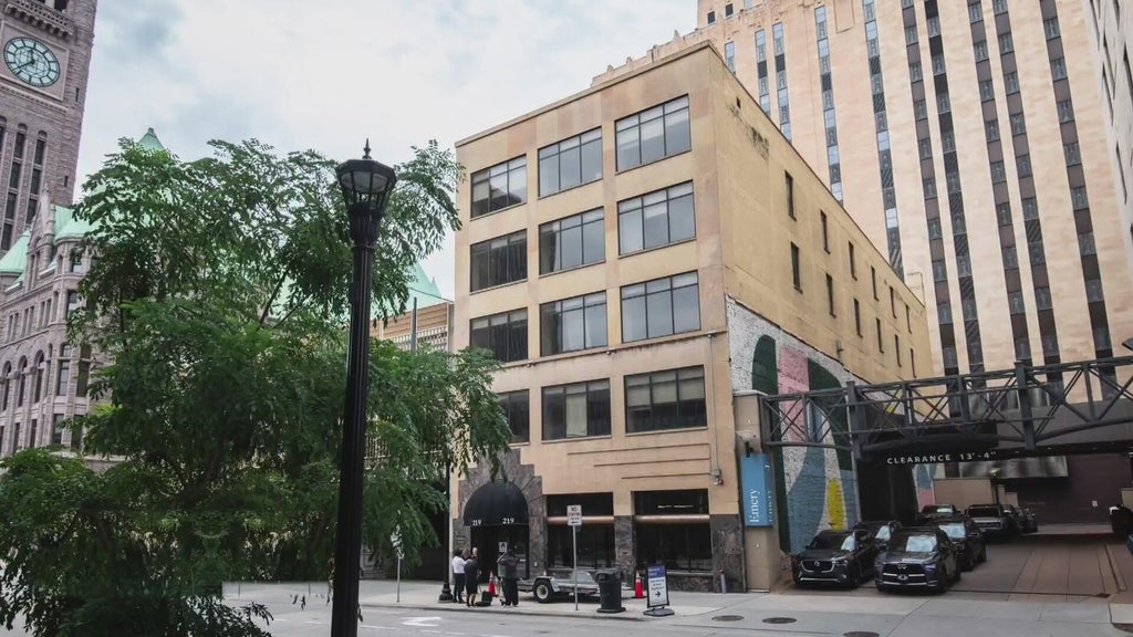 CEO who experienced homelessness as a child opens new Minneapolis family shelter — WCCO / CBS Minnesota, Burnsville Government news