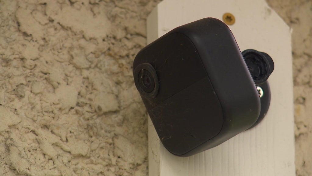 Serial Minneapolis peeping tom has long criminal history, could face more charges — WCCO / CBS Minnesota, Burnsville Community news