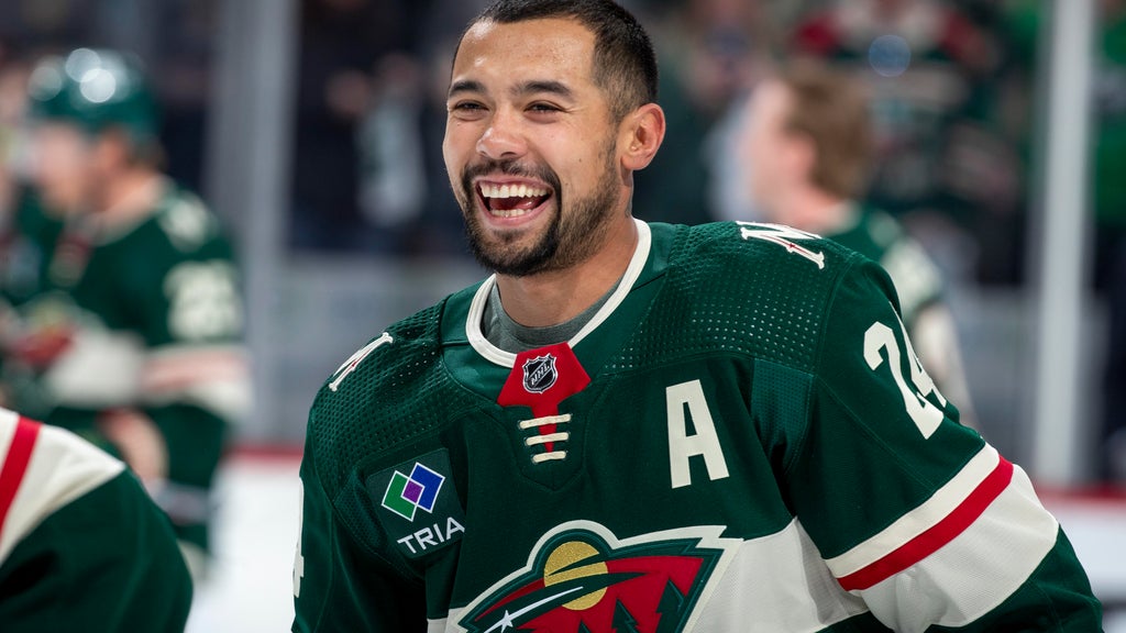 Defenseman Mathew Dumba retiring after 13 NHL seasons with 5 different teams — WCCO / CBS Minnesota, Burnsville Sports news