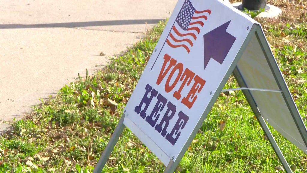 Minneapolis opens 12 pop-up early voting sites across the city ahead of Nov. 3 election — WCCO / CBS Minnesota, Burnsville Arts news