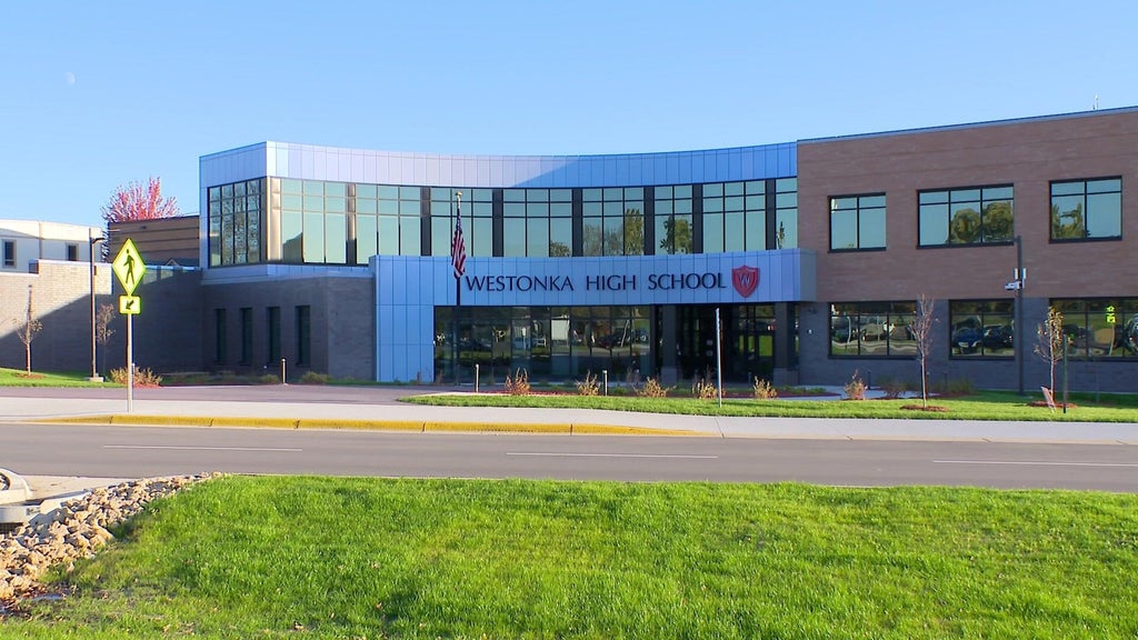 Westonka schools develop AI policymaking group to prepare for evolving technology — WCCO / CBS Minnesota, Burnsville Technology news