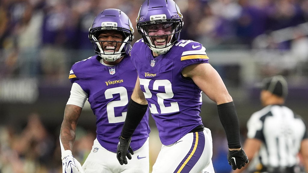 Vikings defense clamps down on Daniel Jones and the Colts for a 16-10 victory to stay undefeated — WCCO / CBS Minnesota, Burnsville Arts news