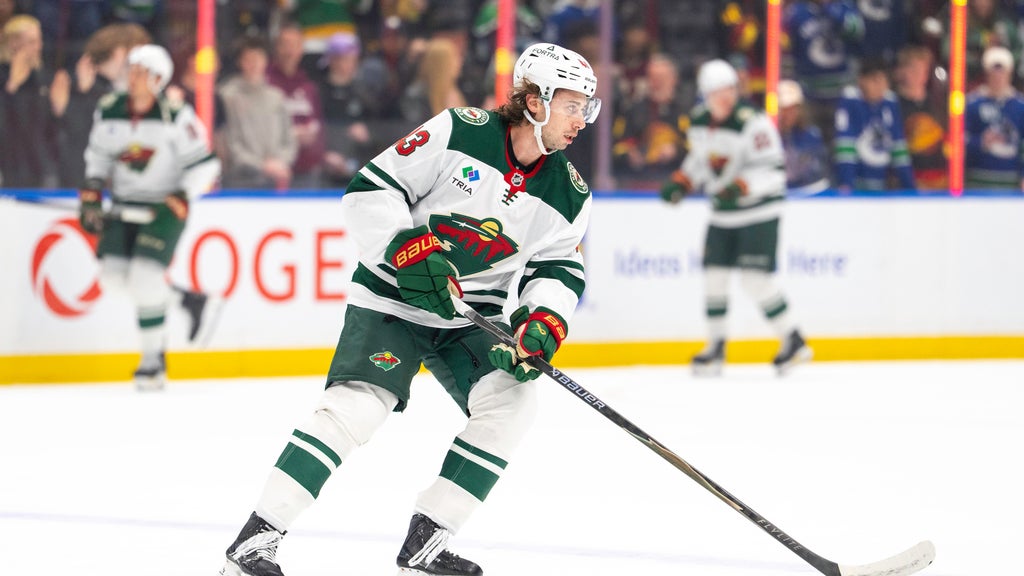 Quinn Hughes has goal, assist in his Vancouver return in Wild's 4-2 victory — WCCO / CBS Minnesota, Burnsville Sports news