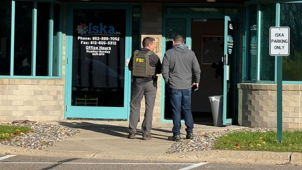 Federal law enforcement officers in Twin Cities Thursday for "court-authorized investigative activity," FBI says — Burnsville Business news