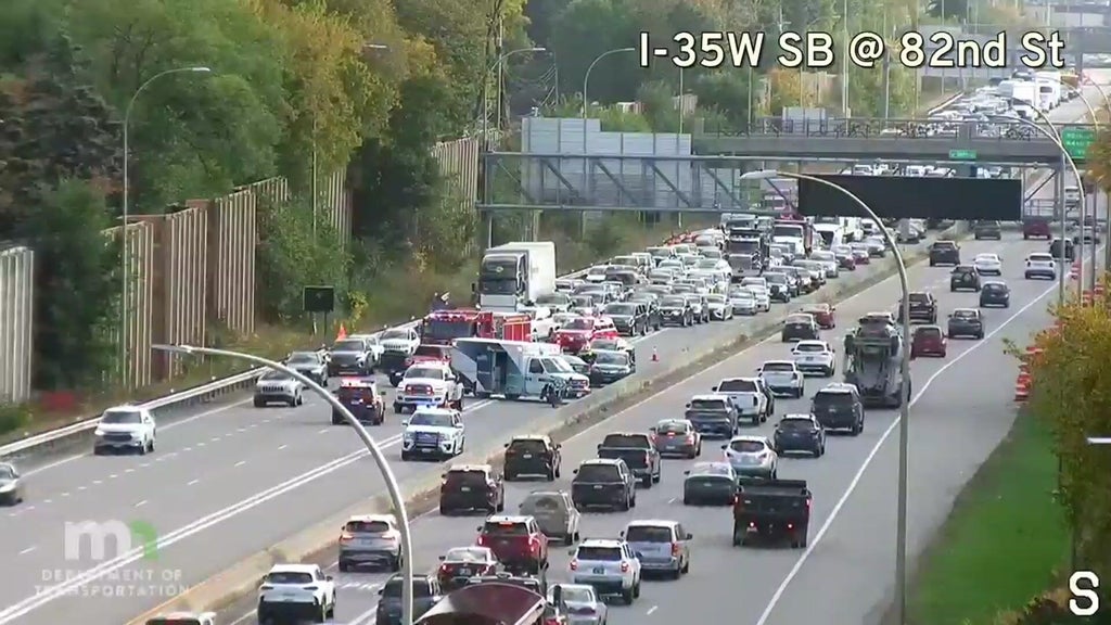 3 drivers injured in crash on Interstate 35W in Bloomington, state patrol says — WCCO / CBS Minnesota, Burnsville Health news