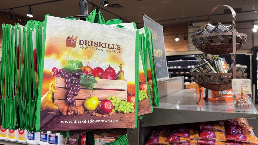 Hopkins grocery store seeks community support amid sales struggles — WCCO / CBS Minnesota, Burnsville Government news