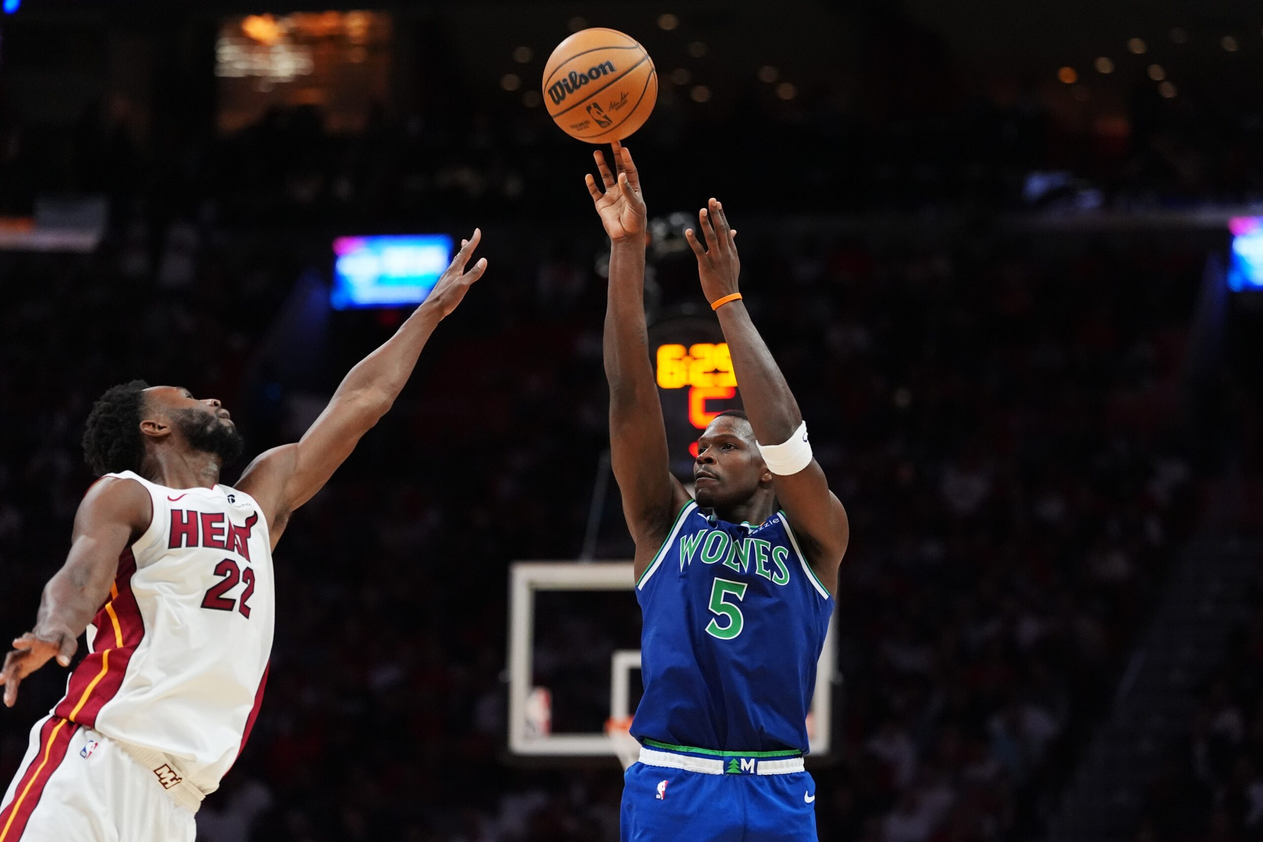 Anthony Edwards scores 45, Wolves roll past Heat 131-106 to spoil Giannis’ opener — KSTP 5, Burnsville Business news