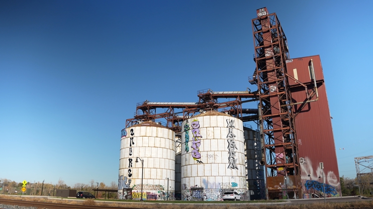 Chicago law firm looking into injuries at abandoned grain elevators in Minneapolis — Burnsville Community news