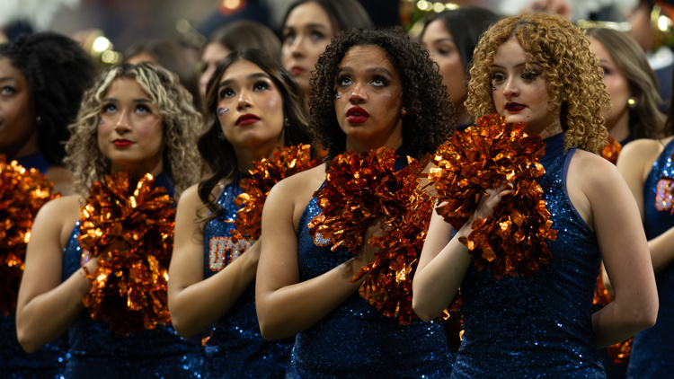 Here's what we know about the service member who fell at the UTSA football game — KHOU 11 (Houston), Burnsville Sports news
