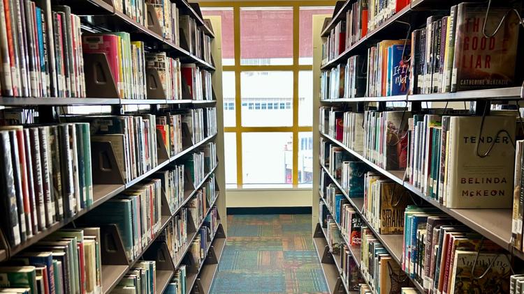 Live outside San Antonio? Library users are getting notices about $30 fee taking effect this month — KENS 5 (San Antonio), Burnsville Community news