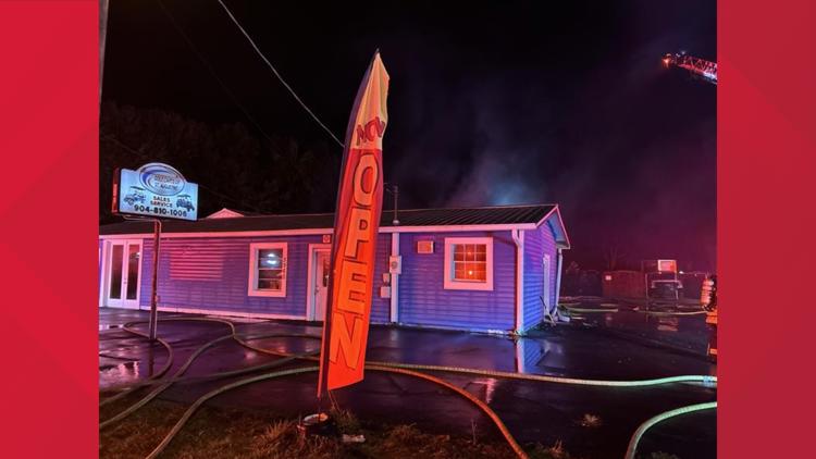 No injuries reported after large building fire at golf cart repair business off US-1 — First Coast News Local, Burnsville Business news