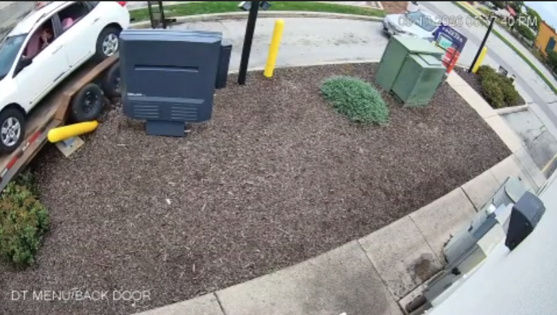 Watch: Driver towing vehicle crashes in Taco Bell drive-thru — FOX 9, Burnsville Community news