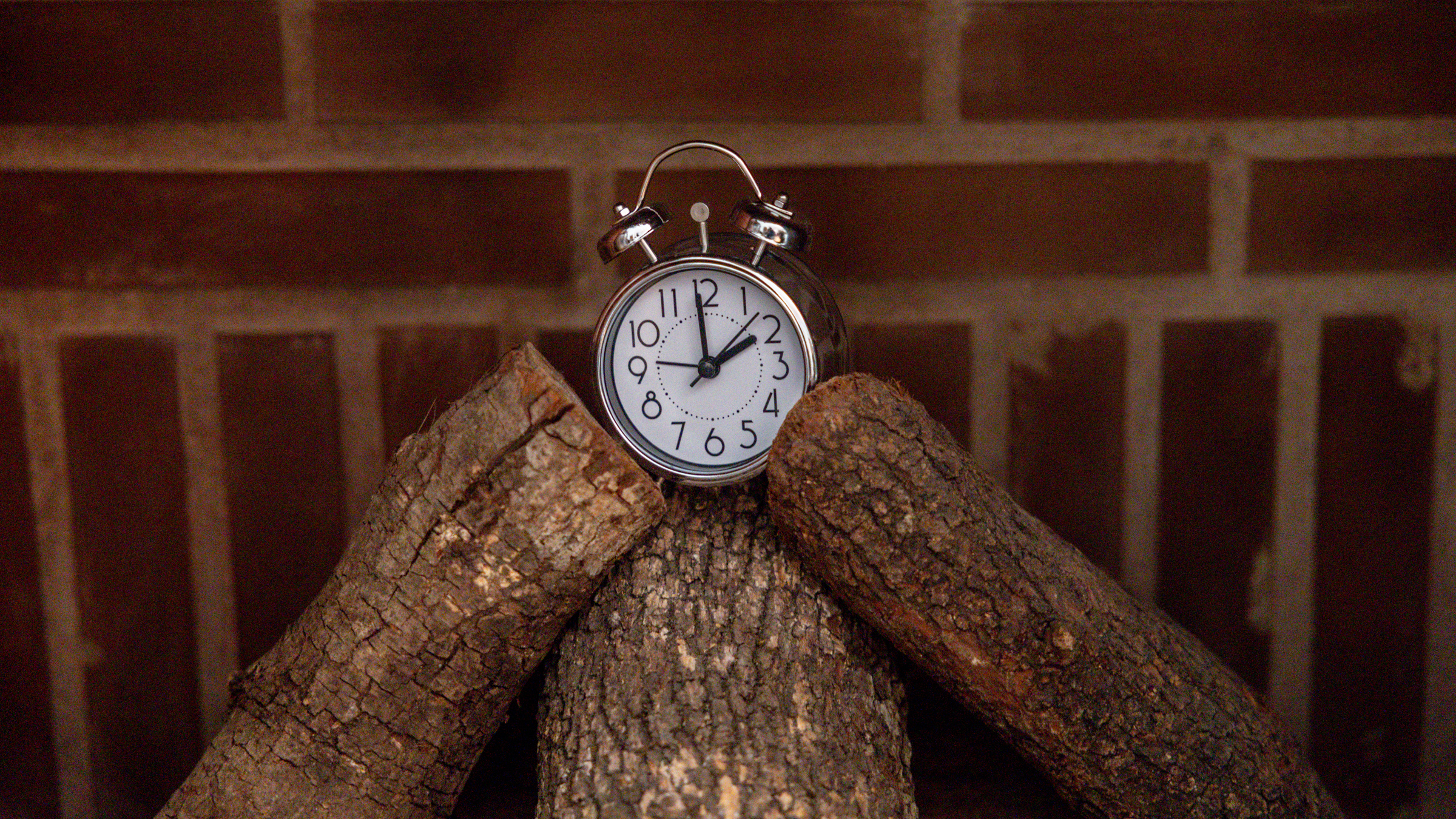 The time changes this weekend: Why we still have to 'fall back' — Burnsville Community news
