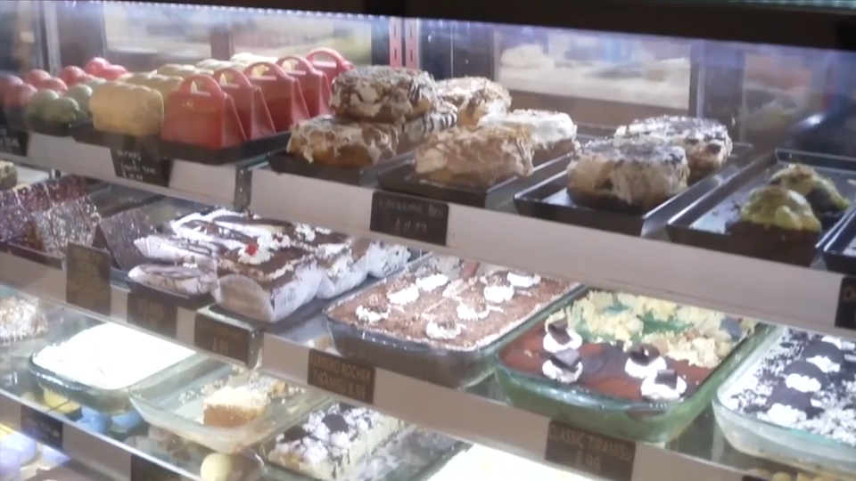 Haraz brings Yemeni coffee and unique crunchy pastries to Pembroke Pines — WSVN Entertainment, Burnsville Business news